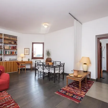 Apartamento San Giovanni Flair 3 Bedroom Apt. *