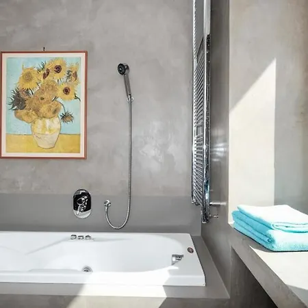 Apartamento San Giovanni Flair 3 Bedroom Apt. *