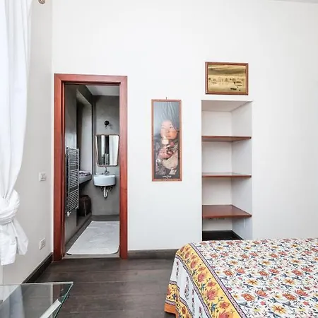 San Giovanni Flair 3 Bedroom Apt. Roma
