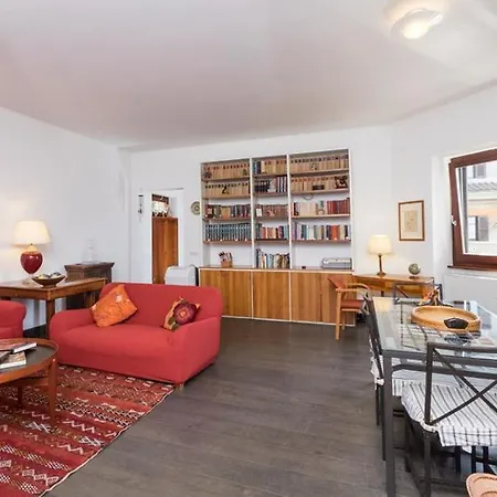 Apartamento San Giovanni Flair 3 Bedroom Apt. Roma
