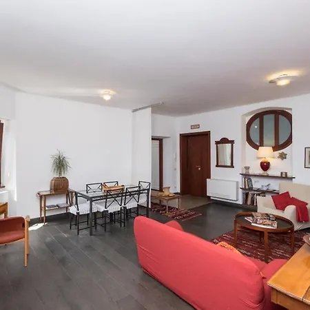 Apartamento San Giovanni Flair 3 Bedroom Apt. Roma